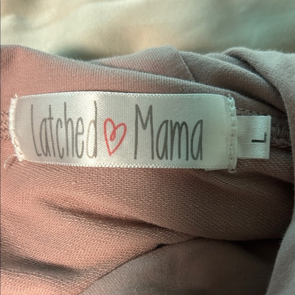 Latched Mama pullover - Picture 2 of 5